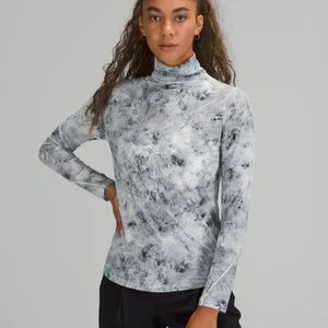 Lululemon long sleeve hold tight turtleneck